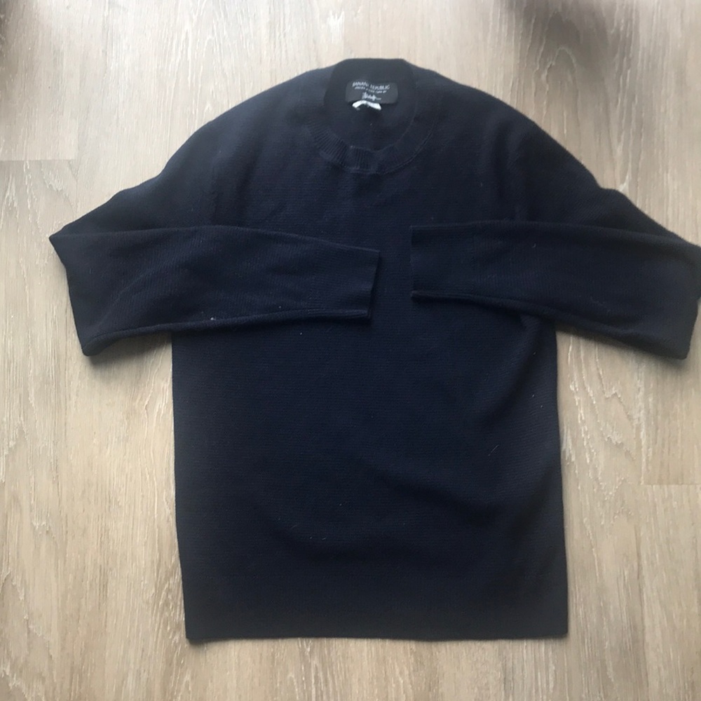 Merino wool navy pull over